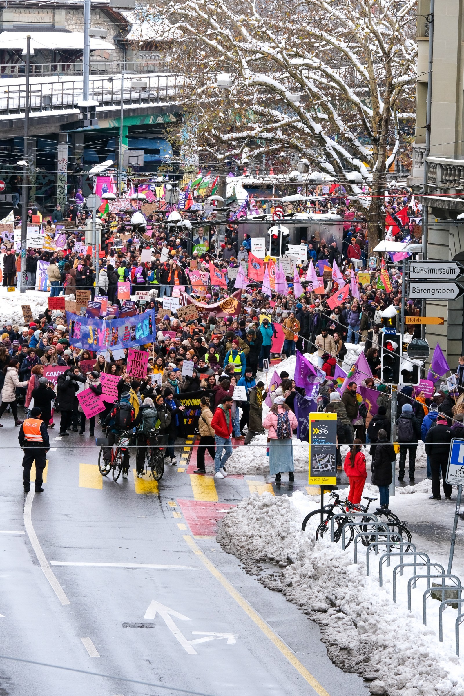 Demonstration der 16 Tage gegen Gewalt an Frauen 2024, organisiert von Frieda in Bern. (Nathalie Jufer)
